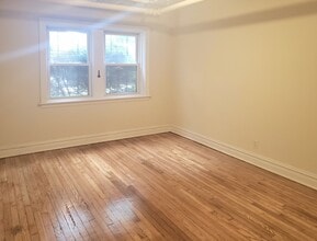 2922 N Albany Ave in Chicago, IL - Building Photo - Building Photo
