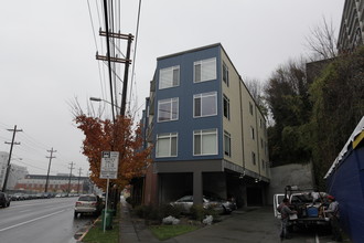 500 Elliott Ave W in Seattle, WA - Building Photo - Building Photo