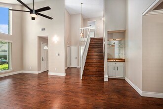 2283 Woodland Springs St in Houston, TX - Building Photo - Building Photo