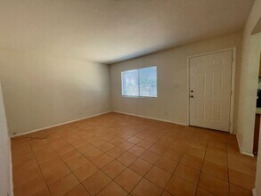1625 W Peoria Ave in Phoenix, AZ - Building Photo - Building Photo