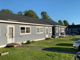 300 Stillwater Ave in Bangor, ME - Building Photo