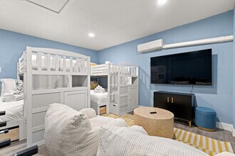 9414 Laura Anne Dr in Seminole, FL - Building Photo - Building Photo
