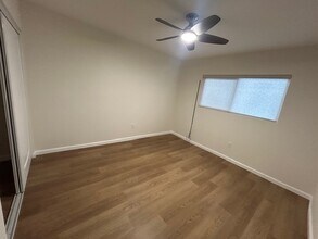 10924 S Osage Ave, Unit 109261/2 in Inglewood, CA - Foto de edificio - Building Photo
