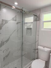 1050 NW 25th Way in Fort Lauderdale, FL - Building Photo - Building Photo