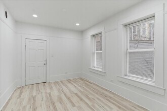 2607 W Haddon Ave, Unit 1R in Chicago, IL - Building Photo - Building Photo