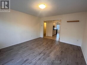 600 Shoreline Dr in Mississauga, ON - Building Photo - Building Photo