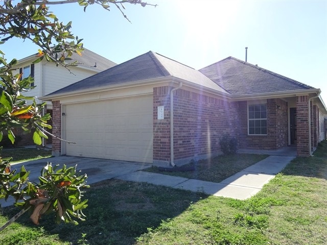 16355 Royal Fort Ln in Houston, TX - Foto de edificio - Building Photo