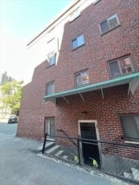 141 Beaconsfield Rd, Unit 2 in Brookline, MA - Building Photo - Building Photo