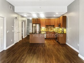 1950 Logan St in Denver, CO - Building Photo - Building Photo