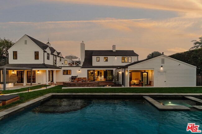 13857 W Sunset Blvd in Los Angeles, CA - Building Photo - Building Photo