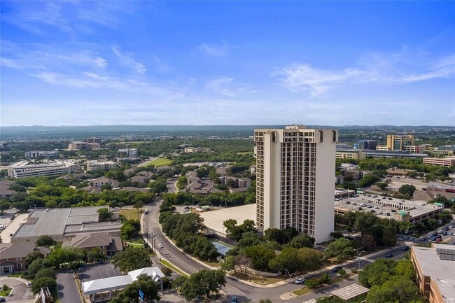 7701 Wurzbach Rd, Unit 801 in San Antonio, TX - Building Photo - Building Photo