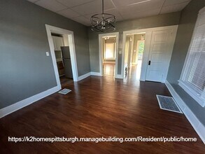 438 Russellwood Ave in Mckees Rocks, PA - Building Photo - Building Photo