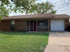 7910 White Blvd in Abilene, TX - Building Photo