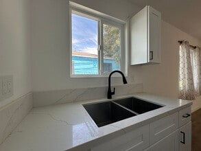 455 W Cowles St in Long Beach, CA - Building Photo - Building Photo