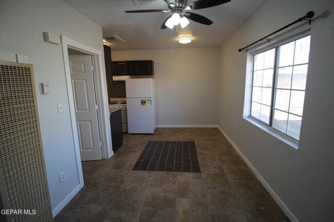 8903 Old County Dr, Unit A in El Paso, TX - Building Photo - Building Photo