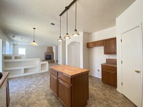 7412 Carbondale Ct NW in Albuquerque, NM - Building Photo - Building Photo