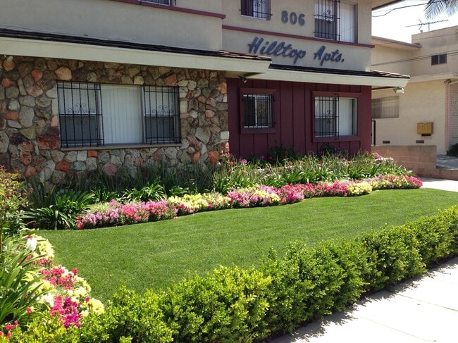 806 Edgewood St, Unit 9 in Inglewood, CA - Foto de edificio - Building Photo