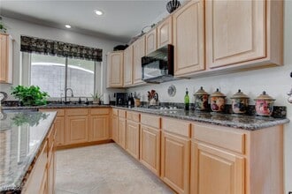 875 Chaste Ct in Henderson, NV - Building Photo - Building Photo