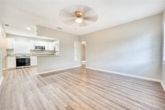 8086 28th Ave N in St. Petersburg, FL - Building Photo - Building Photo