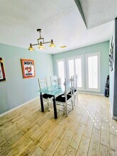 500 Tiki Dr, Unit 209C in Tiki Island, TX - Foto de edificio - Building Photo