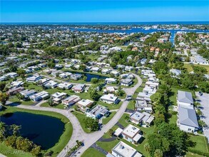 3 Knights Bridge Rd in Naples, FL - Building Photo - Building Photo