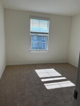 13323 Pontoon Rd in Oakland, FL - Building Photo - Building Photo