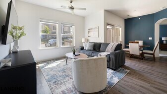 2825 Main St, Unit 915 in Buda, TX - Building Photo