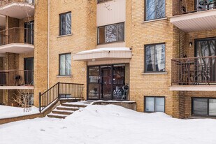 7830 Maurice-Duplessis Boul in Montréal, QC - Building Photo