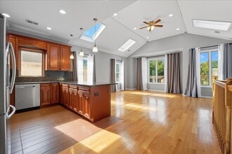 108 Kearney Ave in Jersey City, NJ - Building Photo - Building Photo