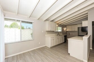 227 S Louise Pl in Orange, CA - Building Photo - Building Photo