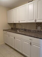 800 SW 131st Ave in Pembroke Pines, FL - Building Photo - Building Photo