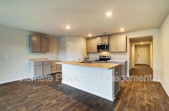 1823 Fox Trce Cir in Leland, NC - Building Photo - Building Photo