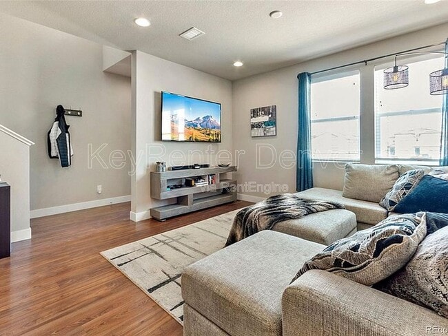 16154 E 47th Dr in Denver, CO - Building Photo - Building Photo