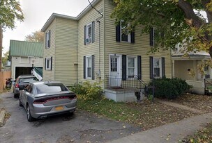 18 William St in Plattsburgh, NY - Building Photo