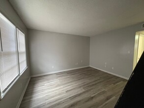 131 Wall St in Warner Robins, GA - Building Photo - Building Photo