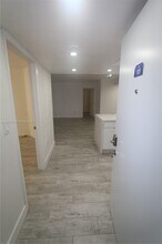 10755 SW 108th Ave in Miami, FL - Building Photo - Building Photo