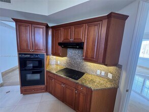 626 Coral Wy in Coral Gables, FL - Building Photo - Building Photo