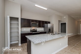 360 Brandt Ave NE in Palm Bay, FL - Building Photo - Building Photo