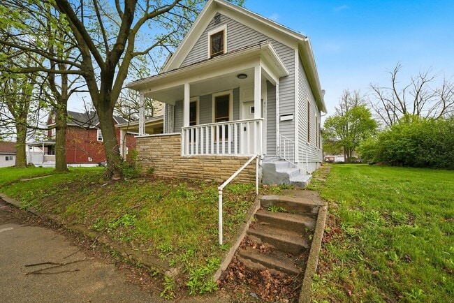 property at 451 E Pontiac St