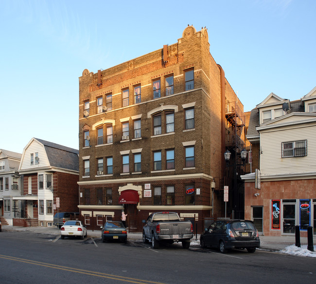 651-655 Mount Prospect Ave