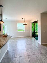 3943 Claybrook Dr in Wesley Chapel, FL - Building Photo - Building Photo