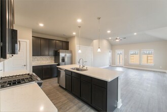 10639 Whitejacket in Conroe, TX - Building Photo - Building Photo