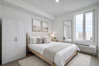 Casa De Milagro in Van Nuys, CA - Building Photo - Building Photo