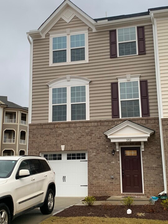 392 Amber Acorn Ave in Raleigh, NC - Building Photo