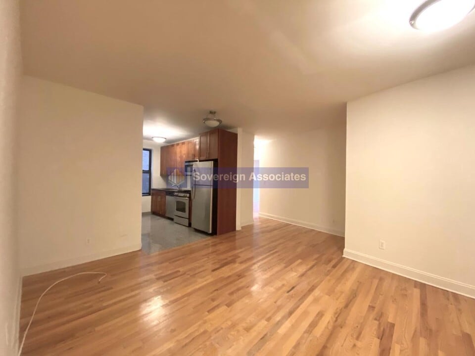 660 Fort Washington Ave, Unit 2J in New York, NY - Building Photo