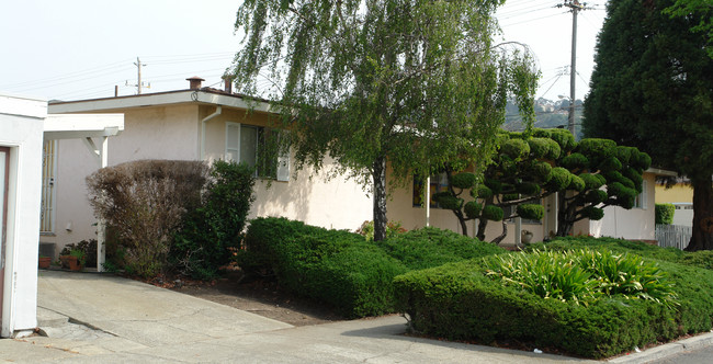 6623-6627 Manila Ave in El Cerrito, CA - Foto de edificio - Building Photo