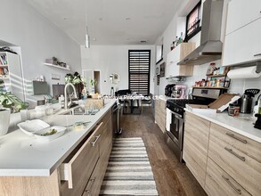 407 Dudley St, Unit 3 in Boston, MA - Building Photo - Building Photo