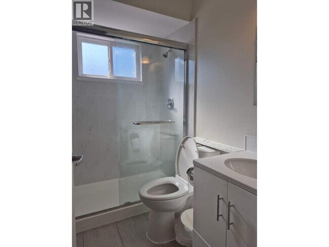 3850 Fir St in Burnaby, BC - Building Photo - Building Photo