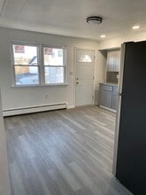 56 Charles St in Totowa, NJ - Building Photo - Building Photo