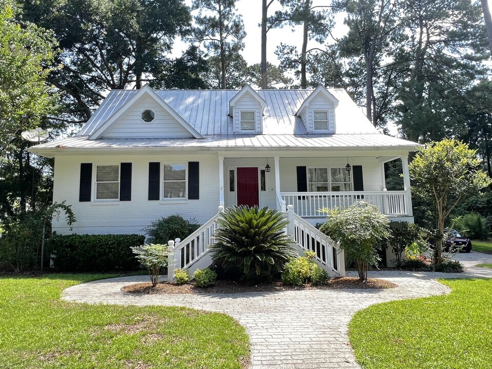 344 Cottage Farm Dr in Beaufort, SC - Building Photo